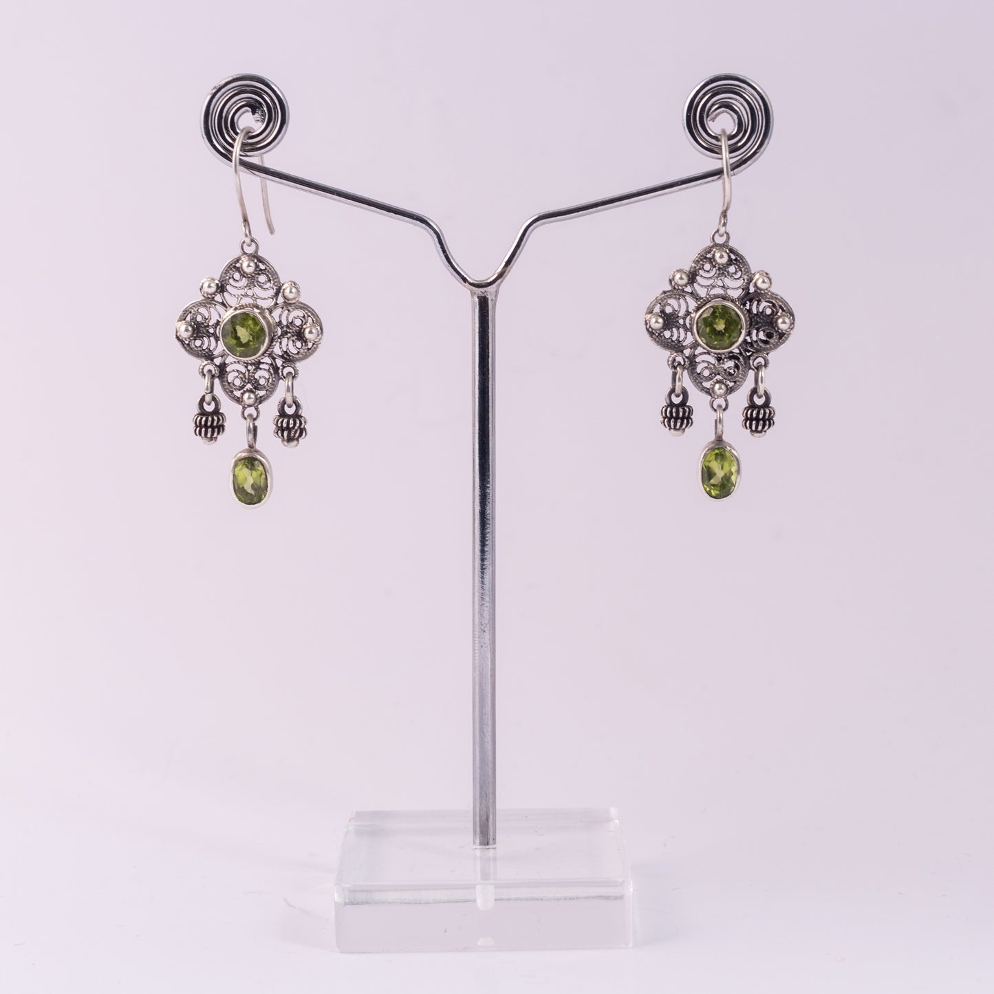 peridot earring