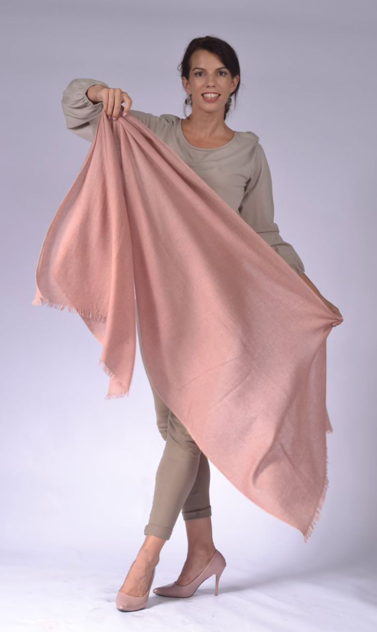 28”x80” medium-weight stole